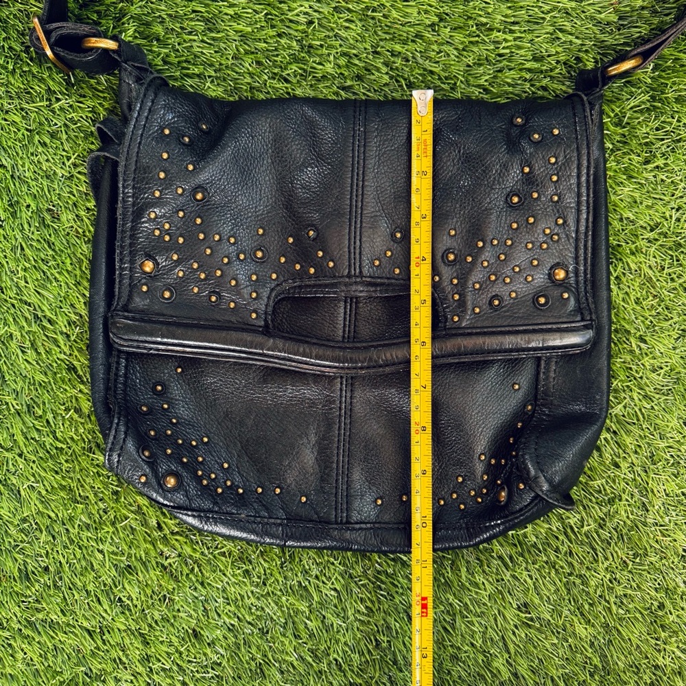 Lucky Brand 100% Black Leather Tote / Crossbody with studs - Picture 13 of 16